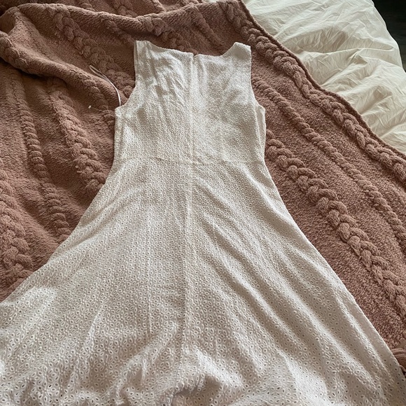 Nicole Miller White Floral Eyelet A-line Dress SZ 8 - Picture 4 of 6